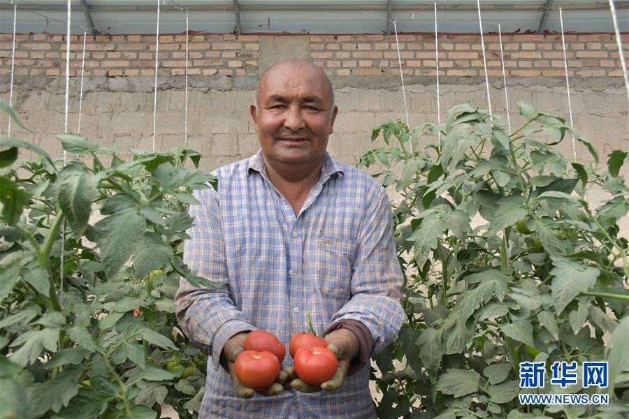 (決戰決勝脫貧攻堅·圖文互動)(2)從高原牧區走入現代社區——探訪帕米爾高原搬遷牧民的新生活