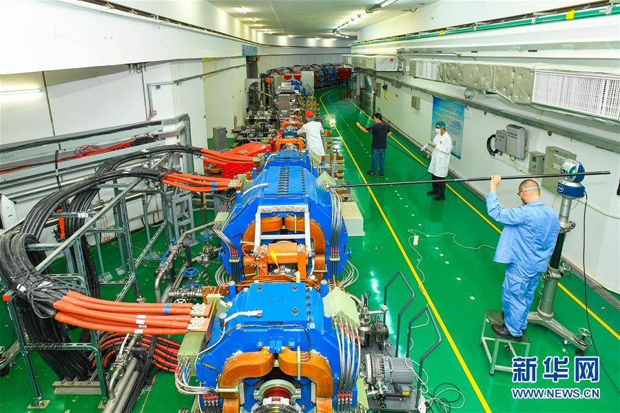 (新華全媒頭條·圖文互動(dòng))(12)新基建,澎湃中國(guó)經(jīng)濟(jì)新動(dòng)能