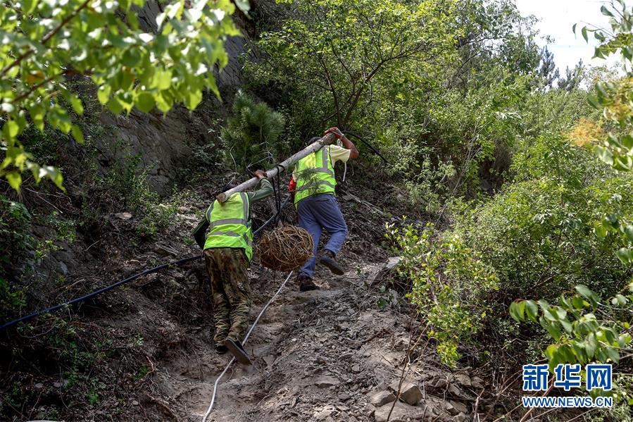 (圖文互動(dòng))(1)北京:治沙20載 逾854萬(wàn)畝林海拒風(fēng)沙