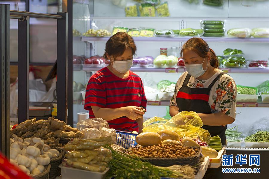 (圖文互動)(3)告別臟亂,留住溫情——上海鬧市小菜場見聞