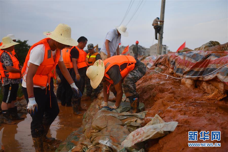 (防汛抗洪·圖文互動(dòng))(3)聞“汛”而動(dòng)戰(zhàn)鄱湖