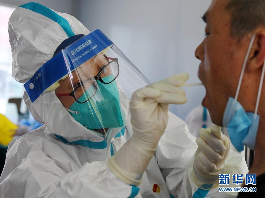 （新華全媒頭條·圖文互動(dòng)）（7）首都再戰(zhàn)“疫”，難忘40天——寫在北京應(yīng)急響應(yīng)級別降級之際 