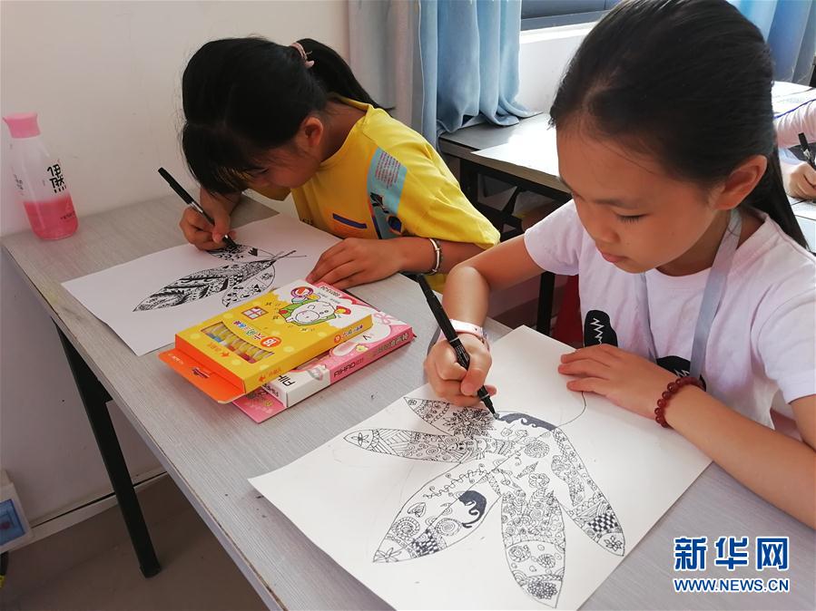 (特別的暑期生活·圖文互動)(1)她們的愿望,在這個假期實現——廣西隆安易地扶貧搬遷安置區暑期見聞