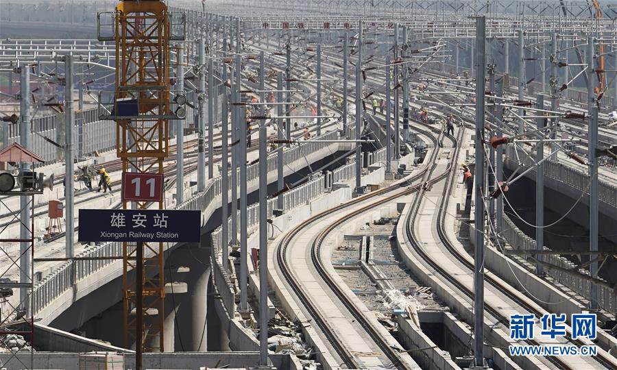 (新華全媒頭條·圖文互動)(12)“1毫米”之內(nèi)的智慧與引領(lǐng)——寫在智能高鐵京雄城際全線軌道貫通之際