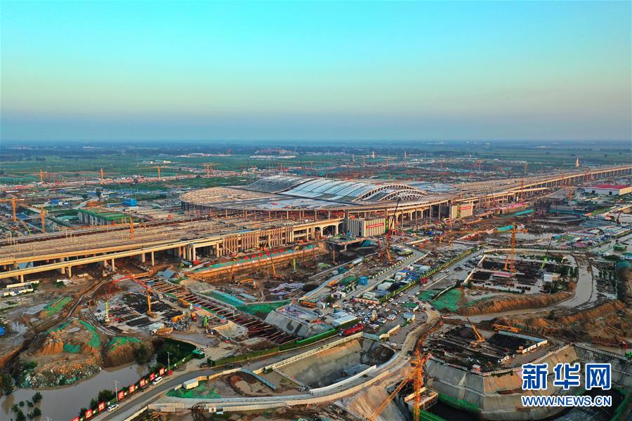 (新華全媒頭條·圖文互動)(14)“1毫米”之內(nèi)的智慧與引領(lǐng)——寫在智能高鐵京雄城際全線軌道貫通之際