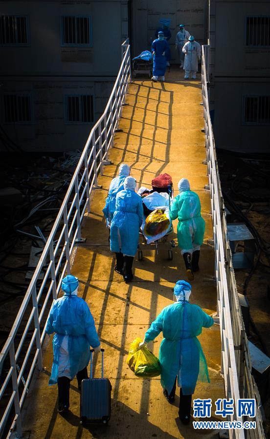 (新華全媒頭條·圖文互動)(10)以仁心仁術造福人民——寫在第三個中國醫師節之際