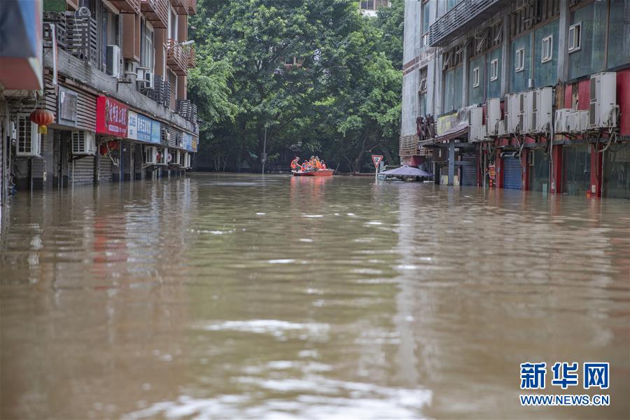(防汛抗洪·圖文互動)(5)筑起防大汛的堅強防線——重慶防御長江、嘉陵江過境洪峰現場記錄