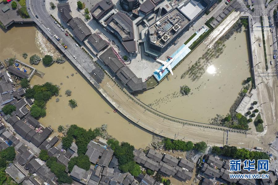 (防汛抗洪)(1)重慶磁器口古鎮開展災后恢復工作