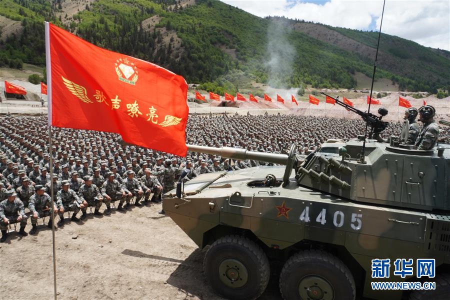 (圖文互動)(1)擎起先輩的旗幟——走進第77集團軍“金剛鉆”紅軍旅