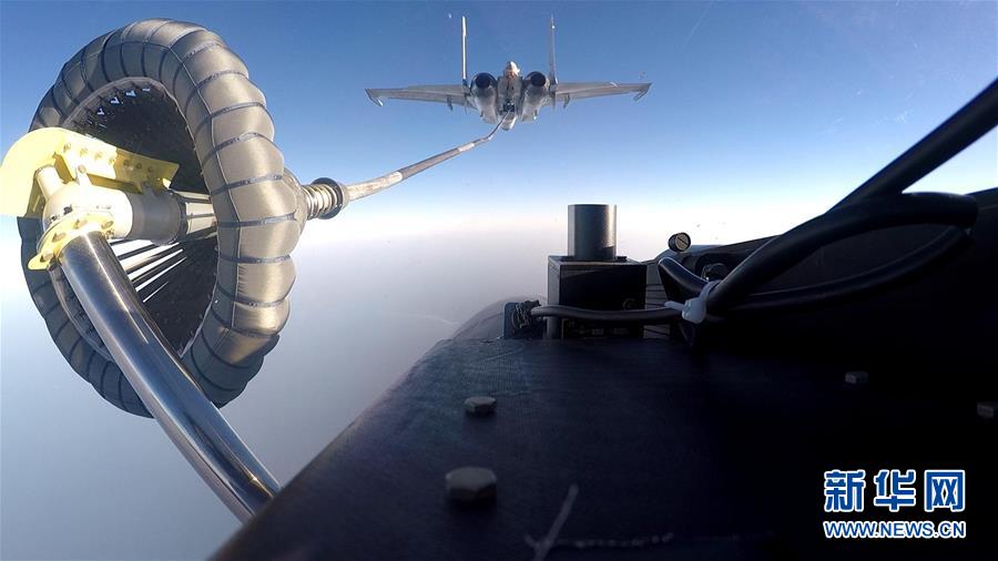 (在習(xí)近平強(qiáng)軍思想指引下·我們?cè)趹?zhàn)位報(bào)告·圖文互動(dòng))(9)奮飛在新時(shí)代的海天——海軍某艦載航空兵部隊(duì)備戰(zhàn)打仗記事