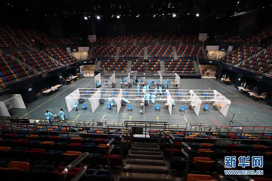 （圖文互動(dòng)）（1）“身為醫(yī)護(hù)人員一分子，應(yīng)該出來幫忙”——參與新冠病毒社區(qū)檢測的香港醫(yī)護(hù)人員速寫