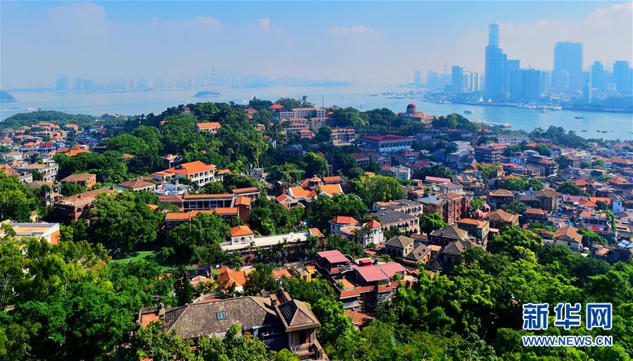 (特區40年?圖文互動)(5)廈庇五洲客 門納萬頃濤——廈門經濟特區40年發展紀實