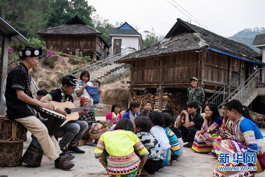 (新華全媒頭條·決戰決勝脫貧攻堅·督戰未摘帽貧困縣·圖文互動)(4)脫貧的歌聲——云南直過民族和人口較少民族共入新時代