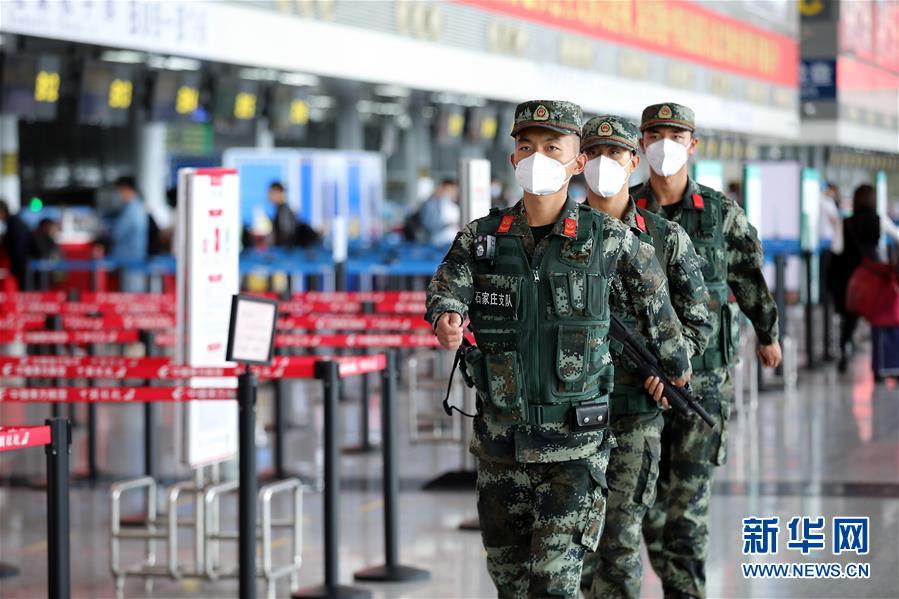 (圖文互動)(7)武警官兵“雙節(jié)”堅守戰(zhàn)位保平安