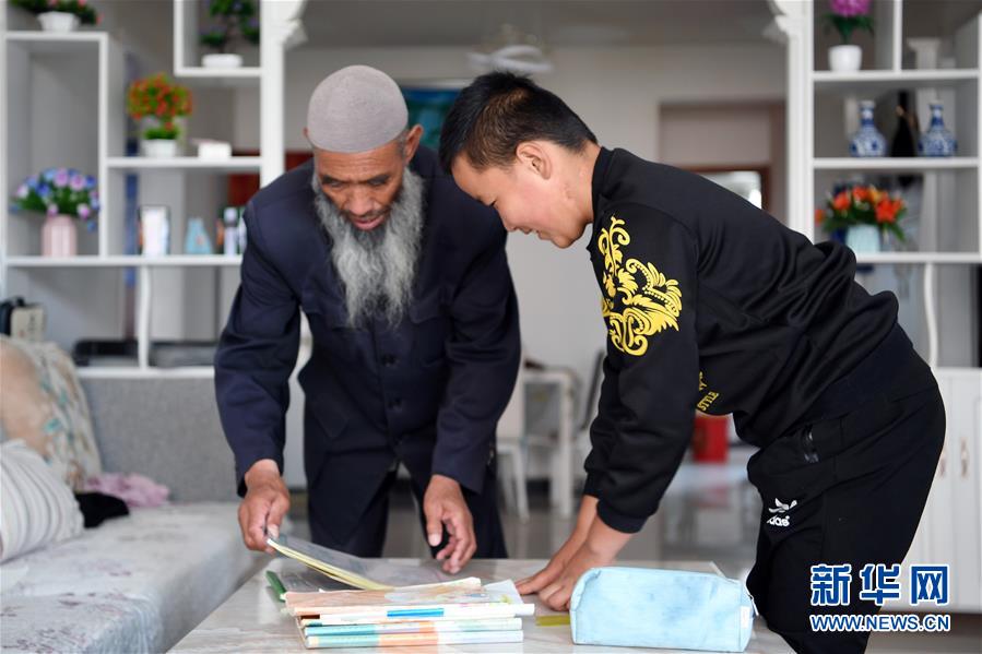 (新華全媒頭條·圖文互動)(3)大山的回響——三個民族自治縣的70年巨變