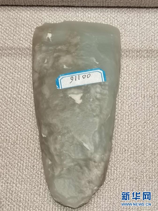 (文化視點·聽文物講故事·圖文互動)(2)豪橫!古人扛著玉斧在羅布泊打獵