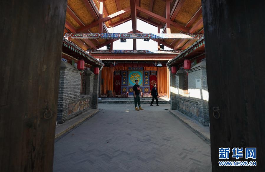 (全面建成小康社會“百城千縣萬村調研行”·圖文互動)(4)北戴河村:藝術院落“點亮”鄉(xiāng)村致富路