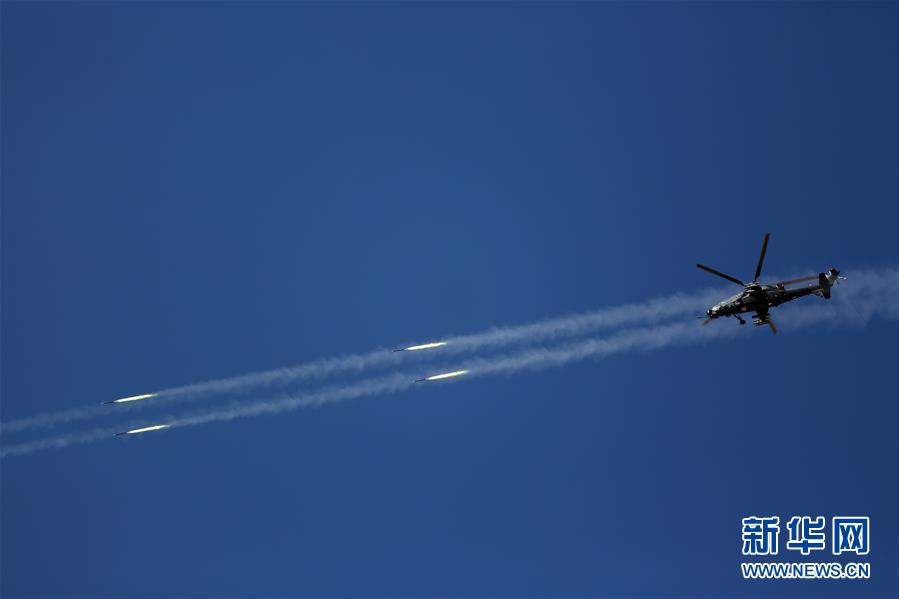 (在習近平強軍思想指引下·我們在戰位報告·圖文互動)(3)將強軍使命書寫在祖國的藍天上——陸軍第77集團軍某陸航旅聚焦練兵備戰記事
