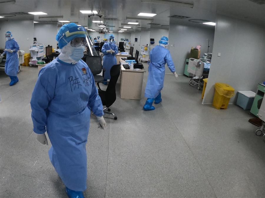 （抗疫先進(jìn)事跡·圖文互動(dòng)）（4）“除了勝利，別無(wú)選擇！”——記“人民英雄”國(guó)家榮譽(yù)稱號(hào)獲得者、軍事科學(xué)院軍事醫(yī)學(xué)研究院研究員陳薇