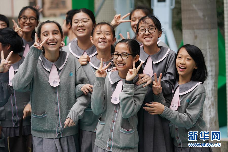 (澳門(mén)回歸20周年·新華全媒頭條·圖文互動(dòng))(11)盛世濠江恰如春——習(xí)近平主席視察澳門(mén)特別行政區(qū)紀(jì)實(shí)