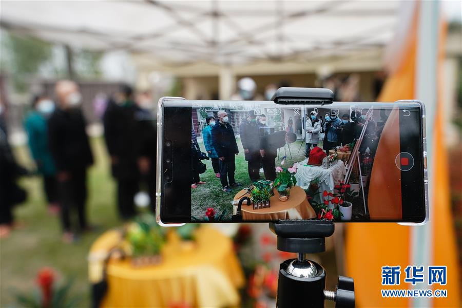 (在習近平新時代中國特色社會主義思想指引下——新時代新作為新篇章·習近平總書記關切事·圖文互動)(10)讓城市更聰明 讓經濟更智慧——各地加快形成數字新動能促經濟社會行穩致遠