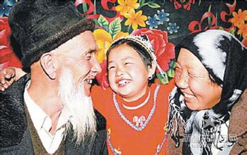 團結之花綻放邊疆