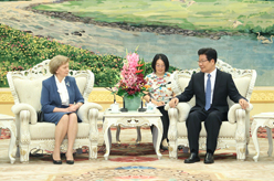 張春賢會見摩爾多瓦社會主義者黨代表團