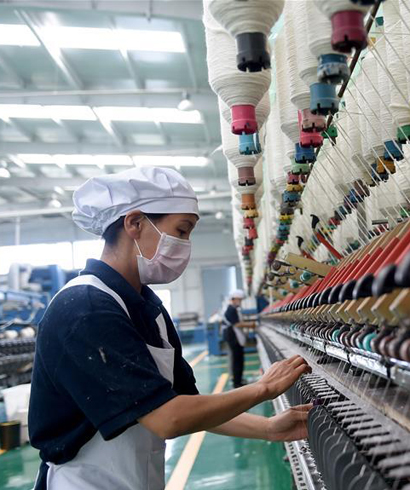 絨毛產業帶動貧困旗農牧民就業增收