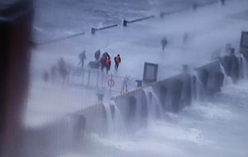 追記為保護(hù)國家某重點試驗平臺壯烈犧牲的3位勇士黃群、宋月才、姜開斌