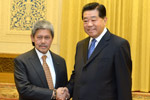 賈慶林會(huì)見文萊外交與貿(mào)易部長(zhǎng)