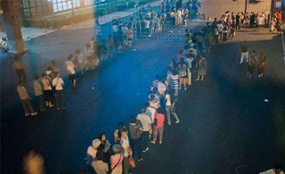 大醫(yī)院人滿為患,社區(qū)醫(yī)院門可羅雀怎么破?