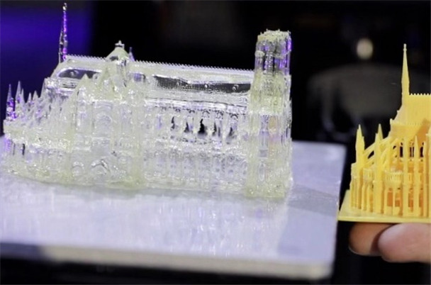 高效!精準!現場體驗超高速光固化3D打印機