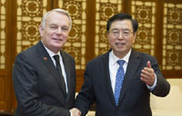 張德江會(huì)見(jiàn)法國(guó)總理