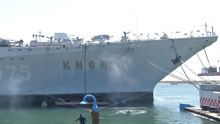 驚險刺激！打卡國內(nèi)唯一的航母主題公園，讓到場游客大呼過癮