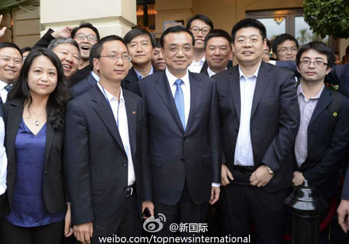 李克強(qiáng)：在非中企了解當(dāng)?shù)匚幕拍茉「D片來源：“新國(guó)際”微博。