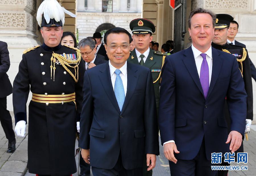 6月17日，中國國務院總理李克強在倫敦唐寧街10號首相府同英國首相卡梅倫舉行中英總理年度會晤。新華社記者 龐興雷 攝
