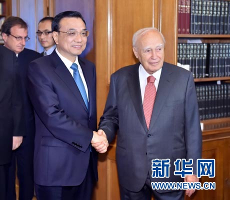 6月20日，國務院總理李克強在雅典總統府會見希臘總統帕普利亞斯。 新華社記者 李濤 攝