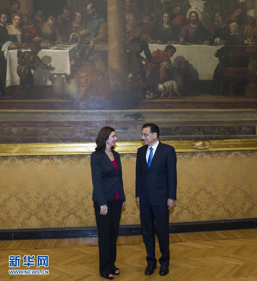 10月15日，中國國務院總理李克強在羅馬會見意大利眾議長博爾德里尼。 新華社記者王曄攝 