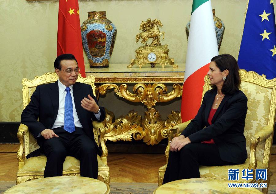 10月15日，中國國務院總理李克強在羅馬會見意大利眾議長博爾德里尼。 新華社記者饒愛民攝