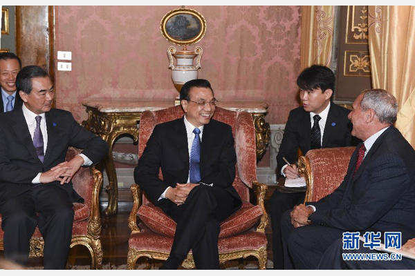 10月15日,中國國務院總理李克強在羅馬會見意大利參議長格拉索。 新華社記者謝環馳攝 10月15日,中國國務院總理李克強在羅馬會見意大利參議長格拉索。 新華社記者謝環馳攝