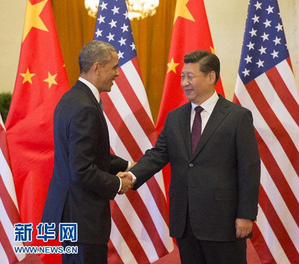 11月12日,國家主席習(xí)近平在北京人民大會堂舉行歡迎儀式,歡迎美國總統(tǒng)奧巴馬對中國進行國事訪問。 新華社記者 李學(xué)仁 攝 11月12日,國家主席習(xí)近平在北京人民大會堂舉行歡迎儀式,歡迎美國總統(tǒng)奧巴馬對中國進行國事訪問。 新華社記者 李學(xué)仁 攝