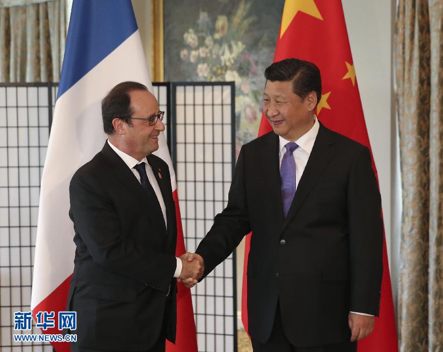 11月16日,國家主席習近平在澳大利亞布里斯班會見法國總統奧朗德。 新華社記者丁林攝 11月16日,國家主席習近平在澳大利亞布里斯班會見法國總統奧朗德。 新華社記者丁林攝