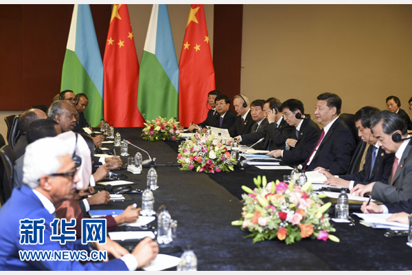 12月3日,國家主席習近平在約翰內斯堡會見吉布提總統蓋萊。新華社記者 謝環馳 攝
12月3日,國家主席習近平在約翰內斯堡會見吉布提總統蓋萊。新華社記者 謝環馳 攝