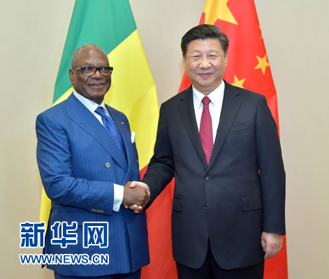 12月3日,國家主席習近平在約翰內斯堡會見馬里總統凱塔。新華社記者 李濤 攝 12月3日,國家主席習近平在約翰內斯堡會見馬里總統凱塔。新華社記者 李濤 攝