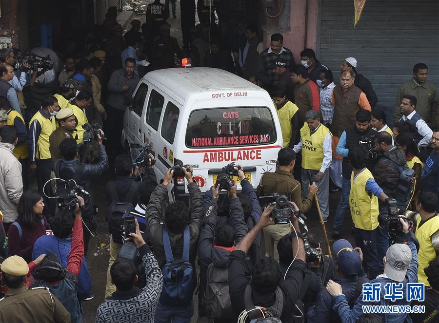 (國際)(2)印度一商業樓發生火災致32人死亡