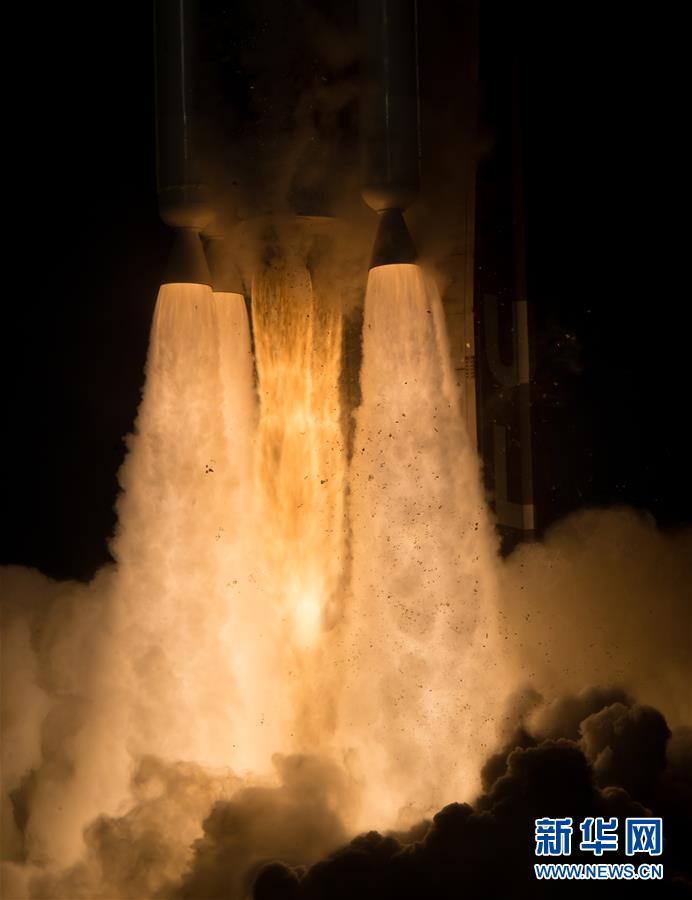 (國際)(9)美國發射“毅力”號火星車 將探索火星生命跡象