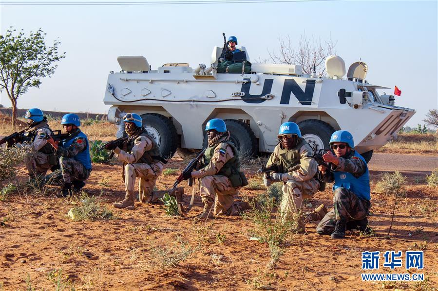 (維和白皮書(shū)·圖文互動(dòng))(1)我們?yōu)楹推蕉鴣?lái)——中國(guó)維和官兵代表訪(fǎng)談錄