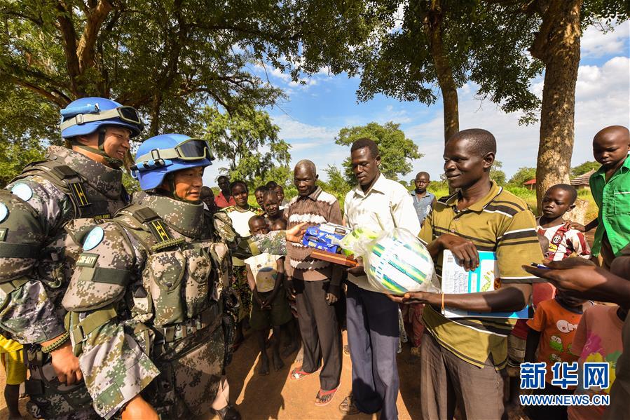 (維和白皮書(shū)·圖文互動(dòng))(3)我們?yōu)楹推蕉鴣?lái)——中國(guó)維和官兵代表訪(fǎng)談錄