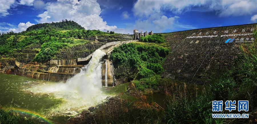 (國際·圖文互動)(2)通訊:踐行綠色發展 持續造福民生——記中國華電柬埔寨額勒賽水電站項目