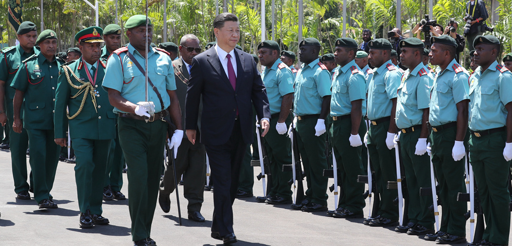 習近平會見巴布亞新幾內亞總督達達埃